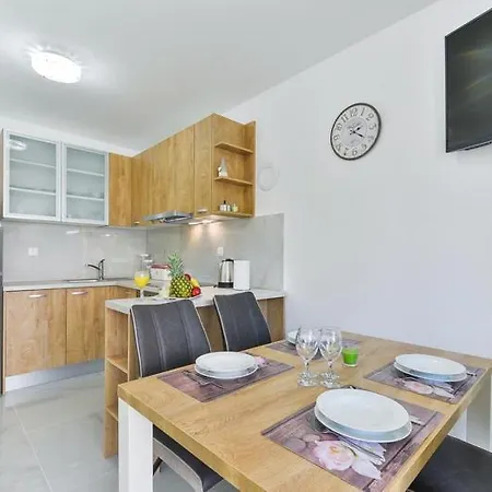 Villa Two Bedroom Beachfront With Jacuzzy - Sga3 *
