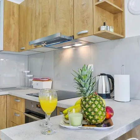 Two Bedroom Beachfront With Jacuzzy - Sga3